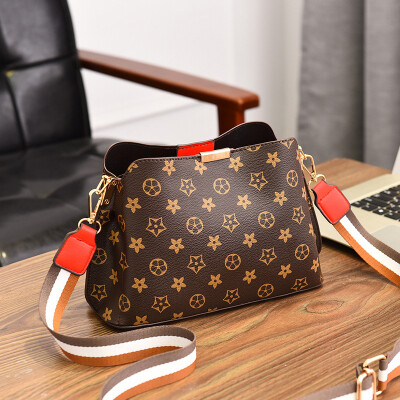 

Winter new womens bag fashion shoulder Messenger bag casual wild trend fairy bucket small bag