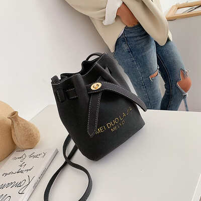 

Small bag female 2019 autumn new wave Korean version of the wild slung shoulder shaved fashion casual solid color bucket bag