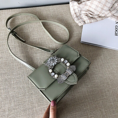 

Qiao Bani 2019 new Korean fashion Dongdaemun solid color pearl small square bag wild shoulder diagonal PU handbag