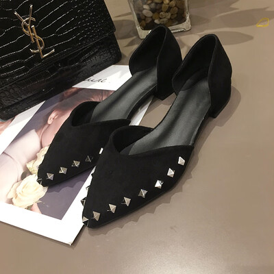 

Single shoe woman spring Vintage pointed rivet low heel beans shoes INS with skirt shoes