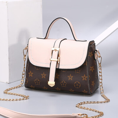 

10 pieces from the batch Korean version of the color matching color handbags casual college style new single shoulder Messenger bag small bag