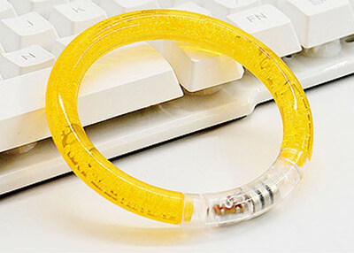 

FUNNYBUNNY Colorful LED Flash Bracelet Multicolor Bracelet Parties Weddings Birthdays Bracelet 6 bright colors