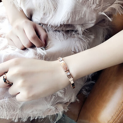 

Cold wind bracelet female net red bracelet simple rose gold student port wind girlfriends wild hipsters not fade bracelet