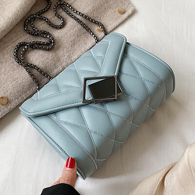 

Autumn womens bag new 2019 small fresh Korean version of Joker shoulder Messenger bag diamond chain small square bag
