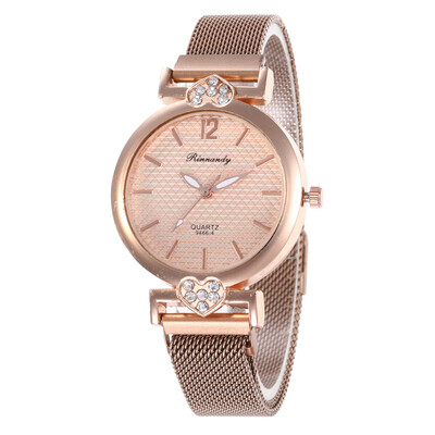 

Womens heart-shaped diamond-studded magnet magnet strap new student quartz watch