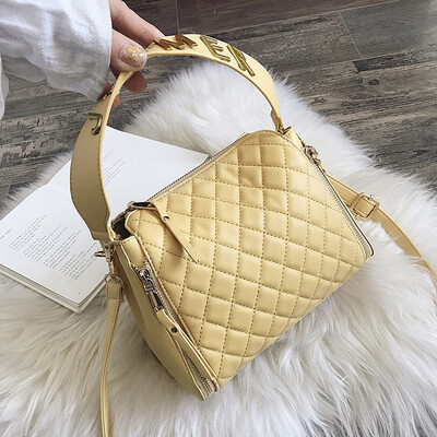 

Girls small bag new Korean fashion rhombic shoulder messenger bag portable bucket bag tide