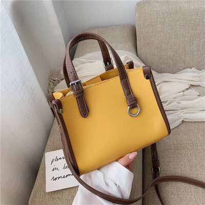 

Advanced sense of foreign style womens bag ins texture contrast bag new 2019 retro Joker handbag Messenger bag