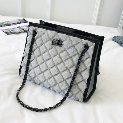 

Ins super fire small bag 2019 autumn&winter new womens bag Korean version of the rhombic embroidery line fashion shoulder slung hairy bag