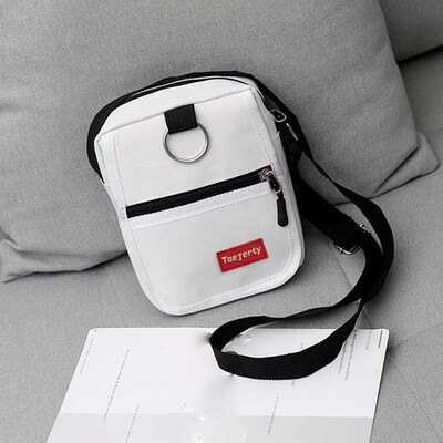 

Tailored Woman Fashionable Canvas Bag Hong Kong Style Harajuku Style Casual Shoulder Bags