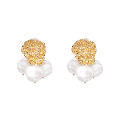 

2019 NEW ARRIVAL Vintage pearl round stud earrings for women jewelry Accessories big statement earrings wholesale