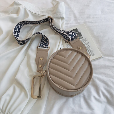 

Korean version of Joker bag fashion ins wide shoulder strap small round bag new 2019 color womens bag shoulder Messenger bag