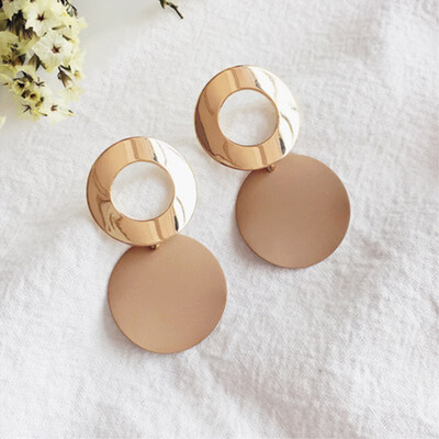 

EK501 Hot Sale Simple Hollow Metal Round Pendant Earrings for Women Geometric Circle Dangle Earrings Jewelry Wholesale Orecchini