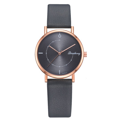 

Fashion temperament ladies watch PU belt casual fashion watch spot