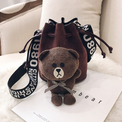 

Fallwinter new bag women 2019 Korean wave Joker shoulder Messenger bag cute simple personality bear bucket bag