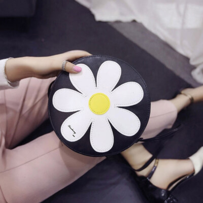 

Tailored Fashion Women Leather Flower Handbag Round Body Single Shoulder Phone Bag WH