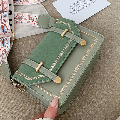 

Bag woman 2019 summer new style Korean version fashion simple solid color belt buckle decoration single shoulder slanting womens