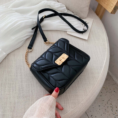 

French small crowdsourcing womens bag 2019 new texture fashion messenger bag shoulder chain small square bag