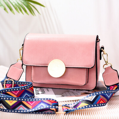 

2019 spring&summer new womens bag Korean version of the fashion simple small square bag cool shoulder shoulder Messenger bag cross-border