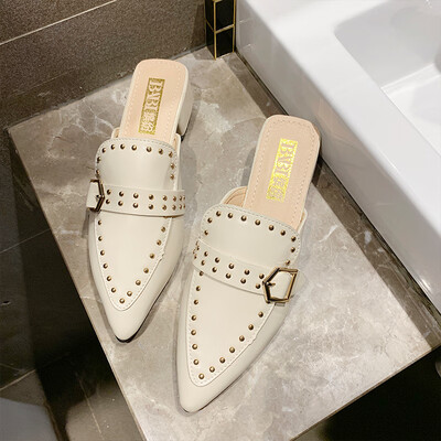 

Baotou lazy half slippers female spring&summer fashion wear 2019 new belt buckle tip rivets thick heel sandals