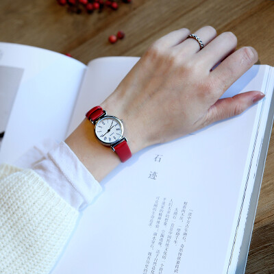 

Ins Han Feng chic simple Korean retro art watch female middle school students casual atmosphere quality college wind waterproof