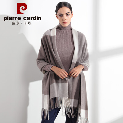 

Pierre Cardin cashmere shawl female 2018 winter new warm plaid scarf female casual wild business fashion student ladies scarf shawl dual-use D21TM5132 light brown grid