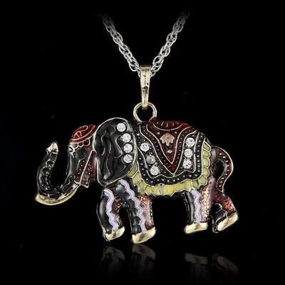 

Vintage Retro Women Jewelry Accessories Unique Necklace gold color Elephant Pendant Exquisite Long Necklaces Silver Link Chain