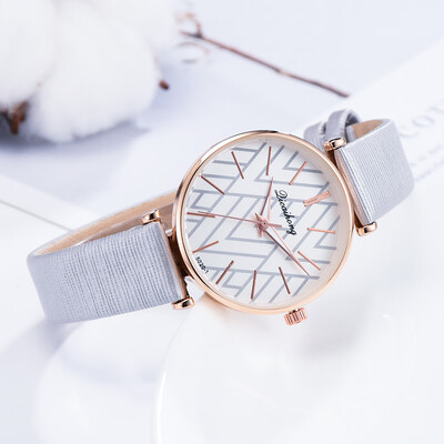 

RM Simple Trend Without Digital Flat Folding Dial Belt Quartz Womens Fashion Watch