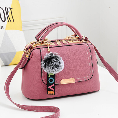 

Female bag 2019 new bag female Korean version of the steel clip cool fashion womens bag slung shoulder bag