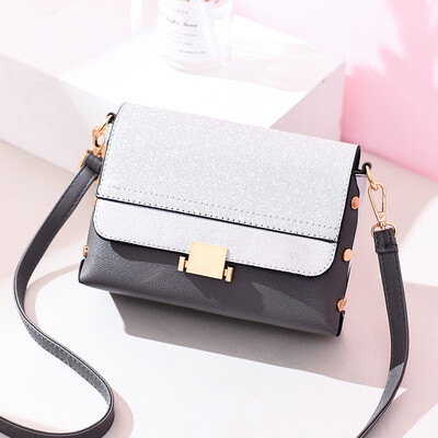 

Ladies bag 2019 spring&summer new womens bag small square bag Korean version of the cool fashion single shoulder Messenger bag