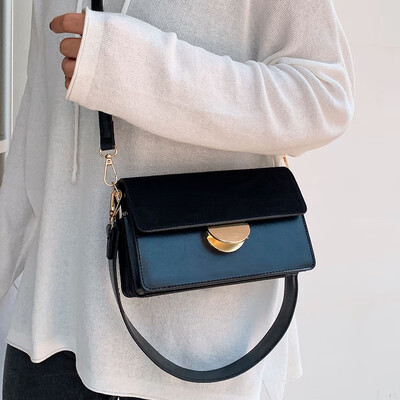 

Autumn&winter on the new small bag female 2019 new wave Korean version of the wild texture Messenger bag Ocean bag fashion small square bag