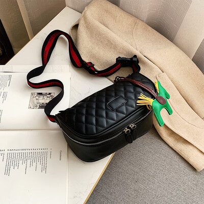 

French small crowdsourcing Western style womens handbags 2019 new wave Korean Joker texture Messenger bag broadband fashion chest