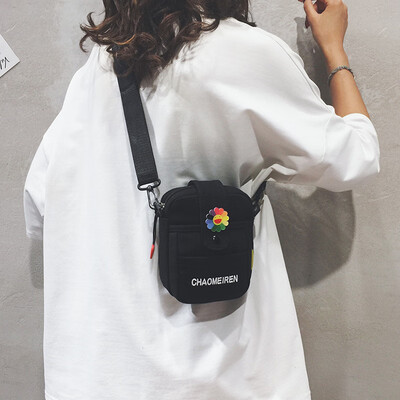 

Canvas small bag handbags new 2019 cartoon cute personality small cloth bag casual wild single shoulder Messenger bag tide