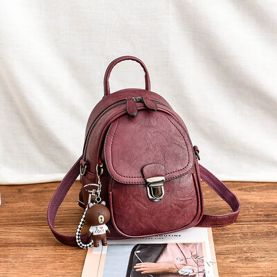 

The Korean version of the New Little Girl Trendy in Winter is a simple fashion bag for girls with one shoulder&one shoulder