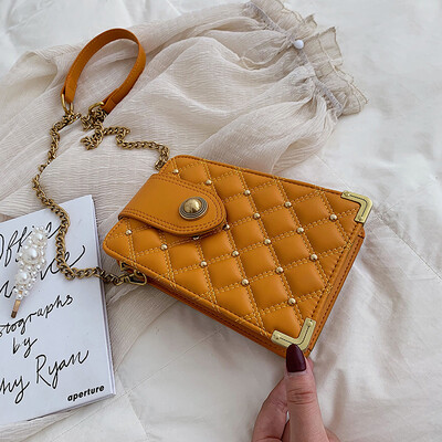 

Summer rhombic chain mobile phone bag female 2019 new Korean version of the wild single shoulder slung fashion rivet small square bag