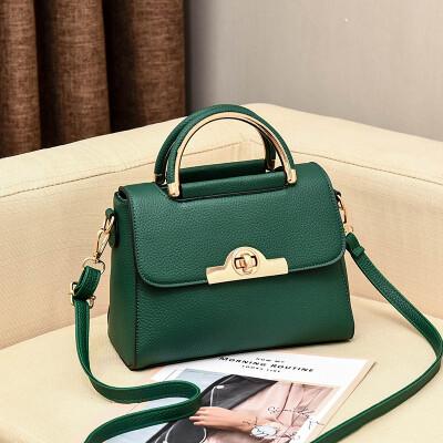 

In autumn&winter the fashion handbag of the Korean version of the womens bag is simple&simple with a single shoulder ob