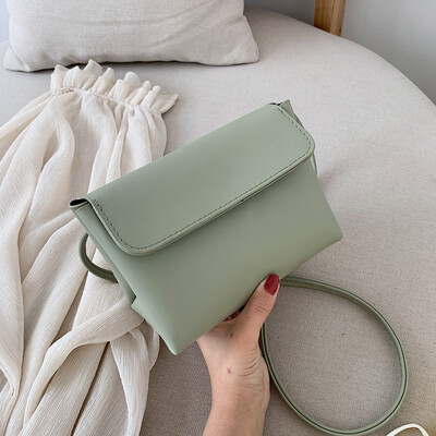 

Tailored Women Bag Simple Small Bag Shoulder Messenger Bag Retro Casual Small Square Bag