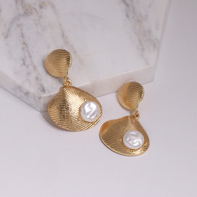 

AOEMAN women trendy simulated pearl statement dangle earrings vintage party jewelry accessories gold color metal drop earrings