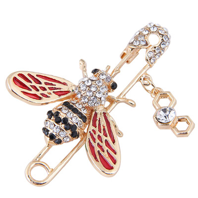 

Brooches Animal Shapes Crystal Red Green Bee Brooch Pins 5235mm Badges For Clothes Female Brooches