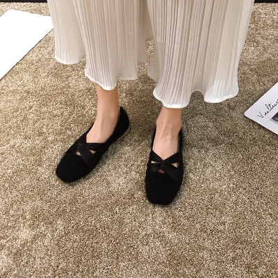 

Celebrity style shoes New female Autumn Korean version of Fashion Silk Ribbon Wool shoes flat bottom gentle working single Shoe Ti