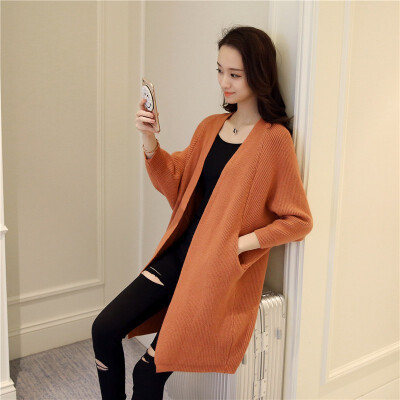 

The new autumnwinter 2018 bat sleeve large size Korean version of the long&loose pure color knitted cardigan sweater