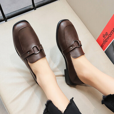 

Small leather shoes womens flat shoes British wind shoes retro winter ins womens shoes square head single shoes
