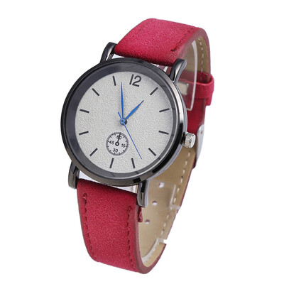 

Women Watch Simple Fashion Tasteful Style Diamond Case Leatheroid Band Round Dial Quartz Wrist Watch Gift bayan kol saati &Ff