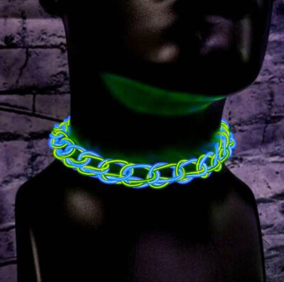 

Siaonvr Halloween LED Necklace Glowing Glamorous Necklace Illuminates Cosplay Party