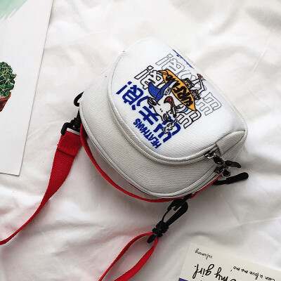 

Small bag female 2019 Korean version of wild canvas bag slung cartoon Harajuku student shoulder mini bag tide