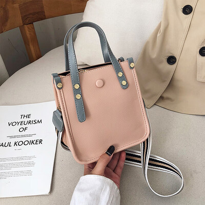 

Advanced sense of foreign style womens bag 2019 new retro simple bag wide shoulder strap contrast color shoulder slung small squa