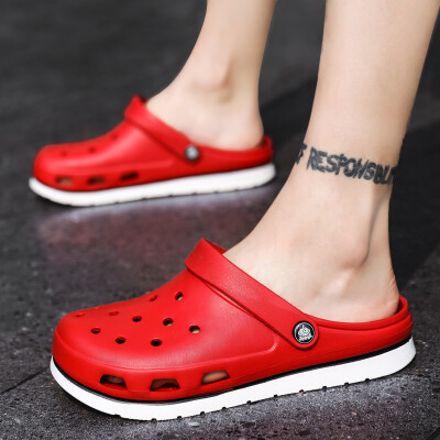 

Sandals mens summer trend Korean version of beach shoes mens slippers summer wear sandals slip-proof soft bottom hole shoes men