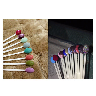 

Toponeto 50Pcs Nail Art False Tips Sticks Polish Practice Display Fan Board Design Tools