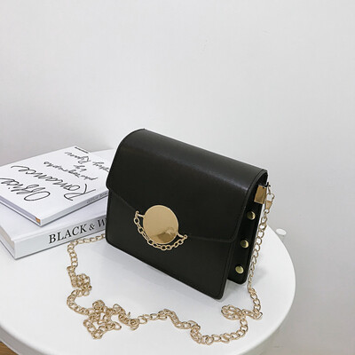 

Personality rivet crossbody bag 2019 new Korean fashion temperament chain bag female casual simple versatile shoulder bag