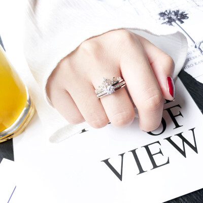 

Crown Ring Lady Fashion Ring