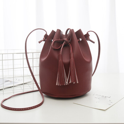 

Tailored Female Cute Bag Shoulder Messenger Bag Drawstring Bucket Bag Retro Wild Bag